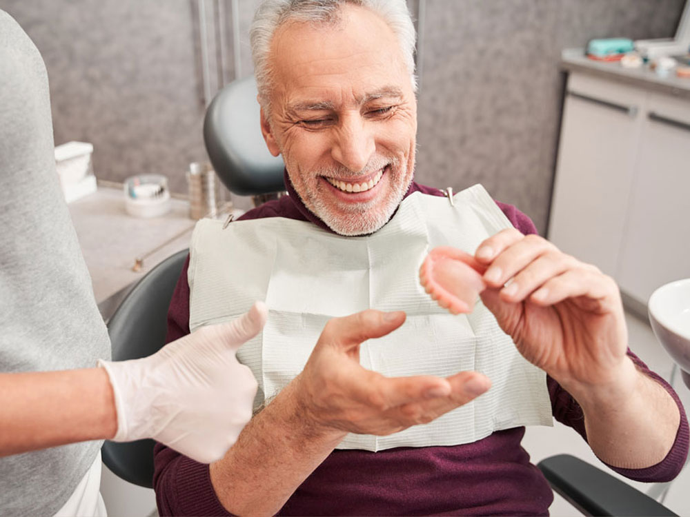 dentures_img Dentures img